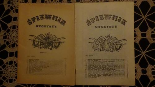 Śpiewnik Ojczysty wydanie 1 84 rok i wydanie 2 85 rok. nakład po 1000 szt. przód